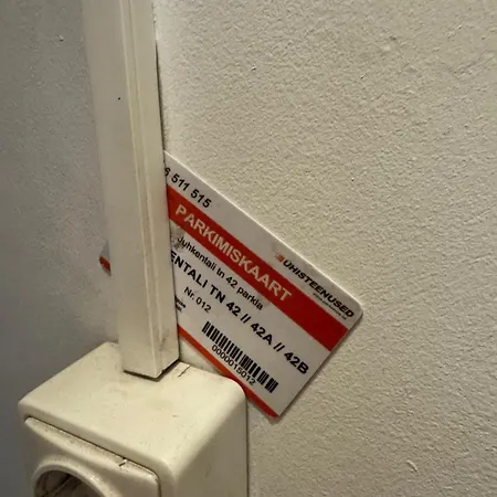 Freshly Renovated Bathroom! Luna Budget Cozy Juhkentali 42 Near Centre Airport Next To The Bus Station *