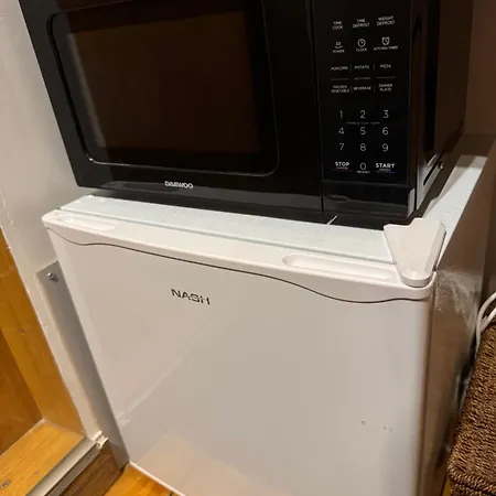 Daire Freshly Renovated Bathroom! Luna Budget Cozy Juhkentali 42 Near Centre Airport Next To The Bus Station