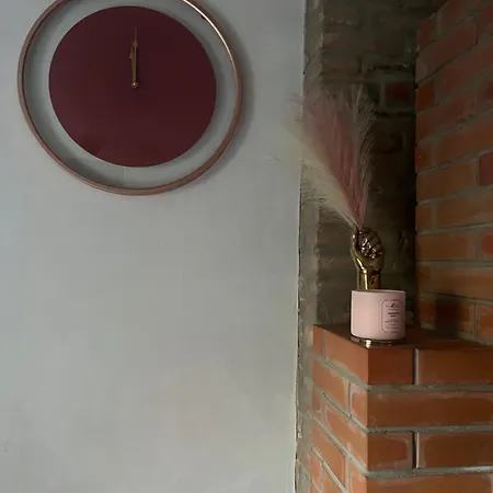 Freshly Renovated Bathroom! Luna Budget Cozy Juhkentali 42 Near Centre Airport Next To The Bus Station Apartmán Tallinn